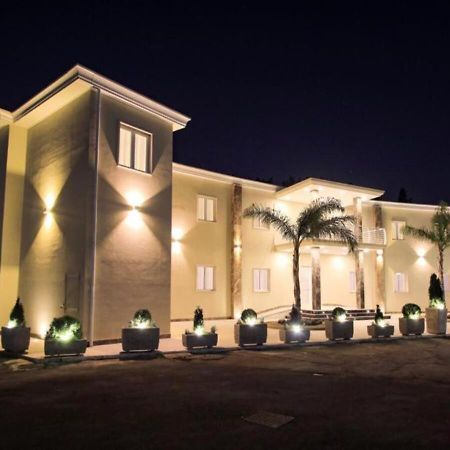 Hotel Holiday Foggia Exterior foto