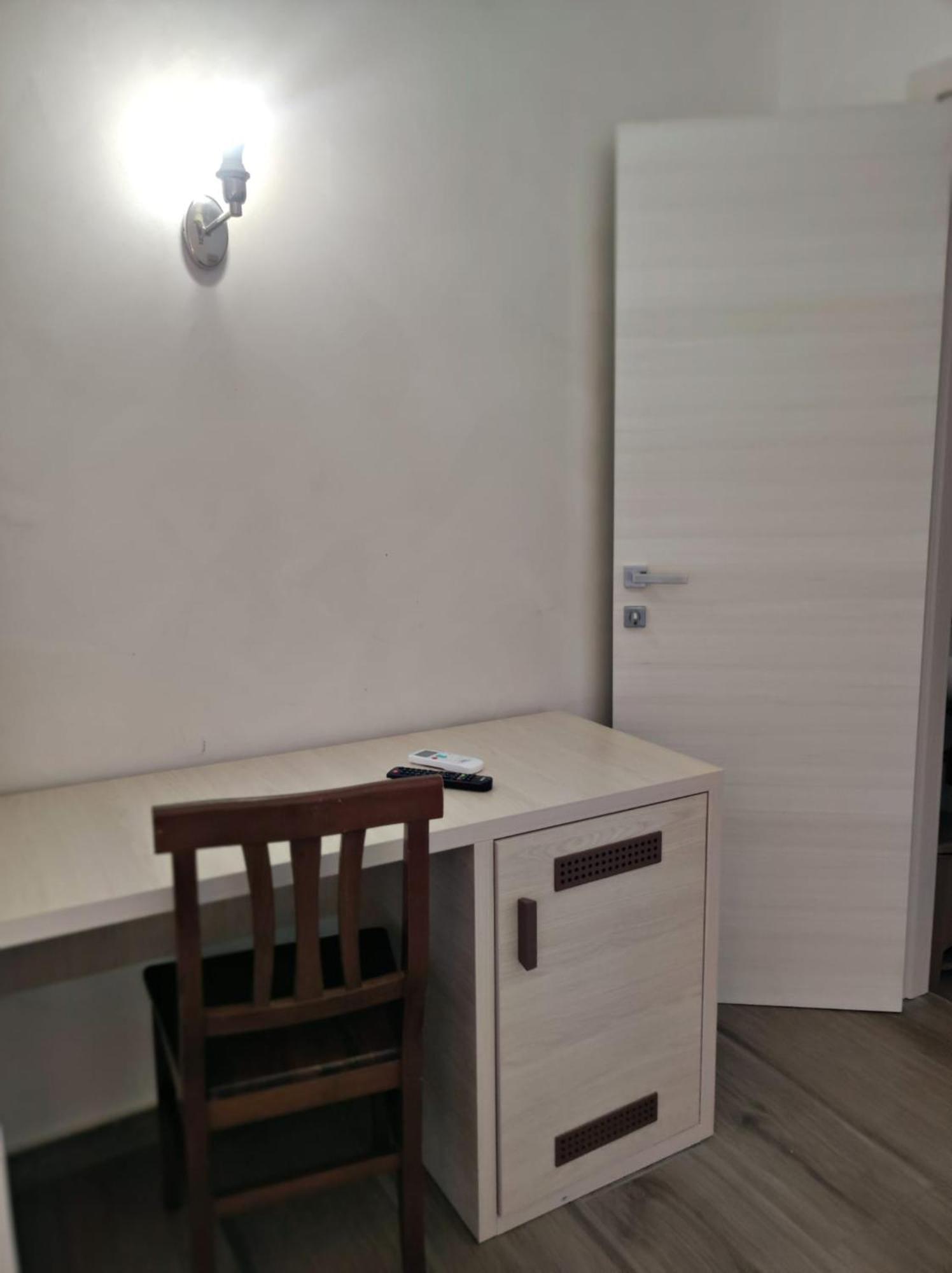Hotel Holiday Foggia Exterior foto