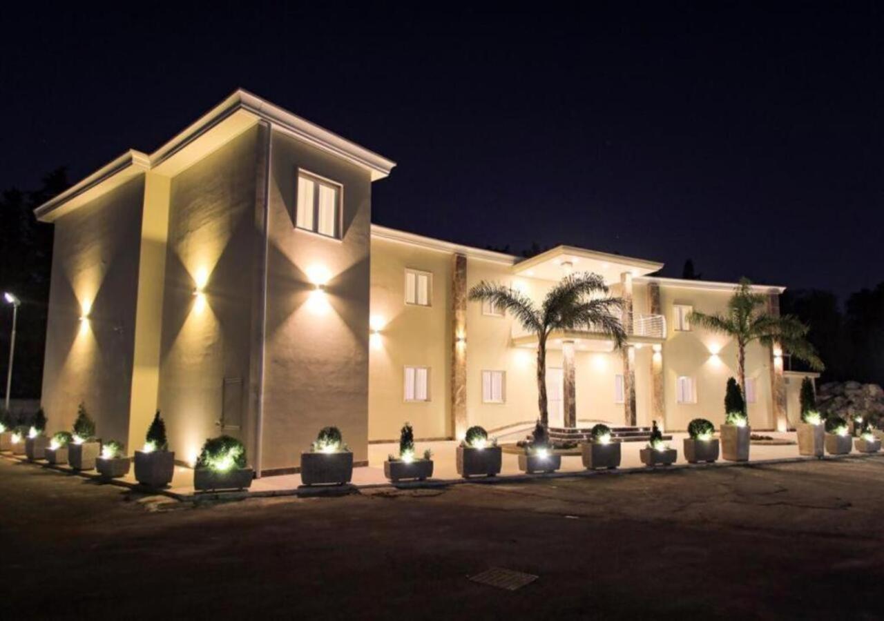 Hotel Holiday Foggia Exterior foto