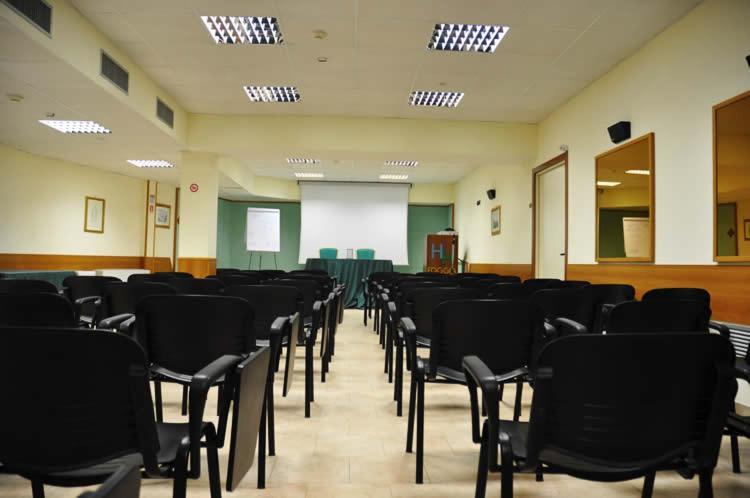 Hotel Holiday Foggia Exterior foto