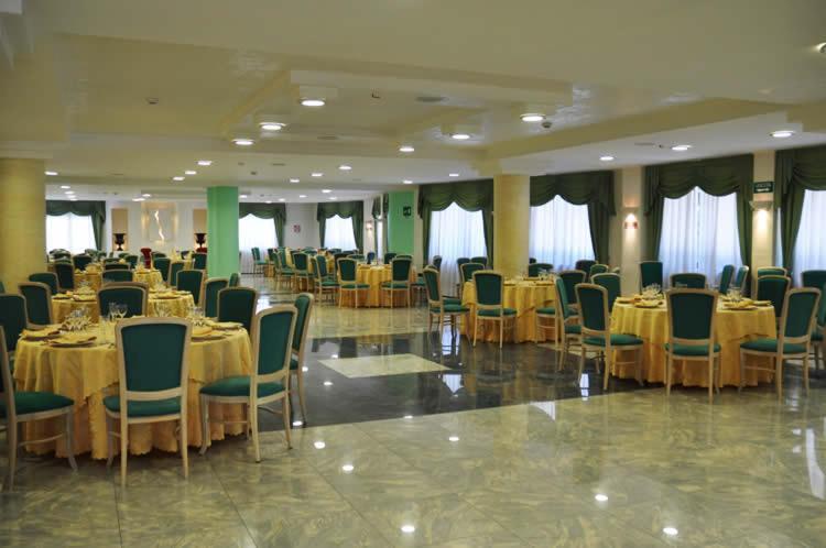 Hotel Holiday Foggia Exterior foto